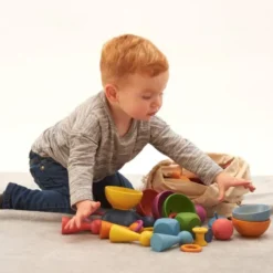 Montessori regnbue sett, 84 deler